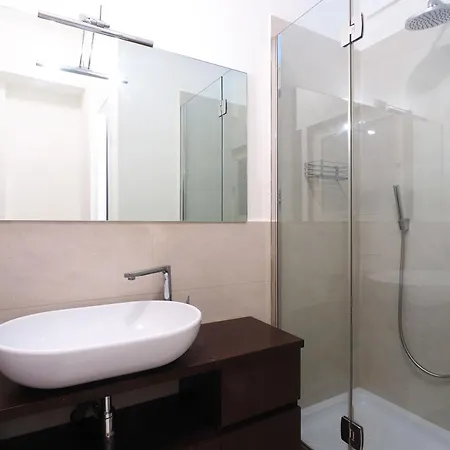 Homnest I Conservatorio Lux Apt * Milaan