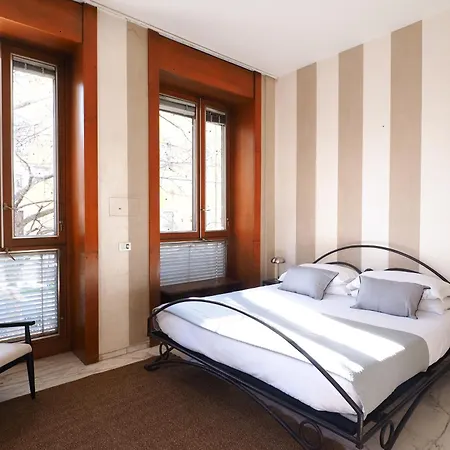 Homnest I Conservatorio Lux Apt Milaan