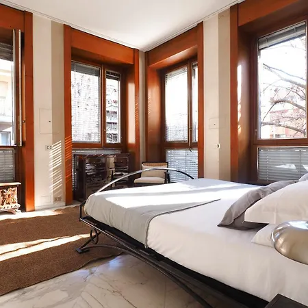 Homnest I Conservatorio Lux Apt * Milaan